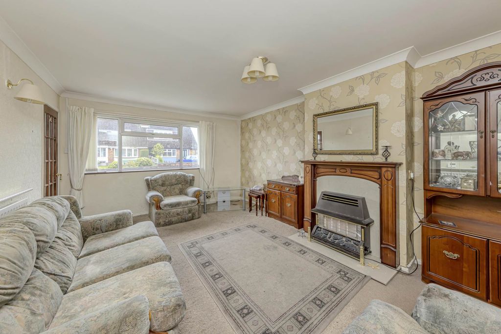 Property photo 3 of 14