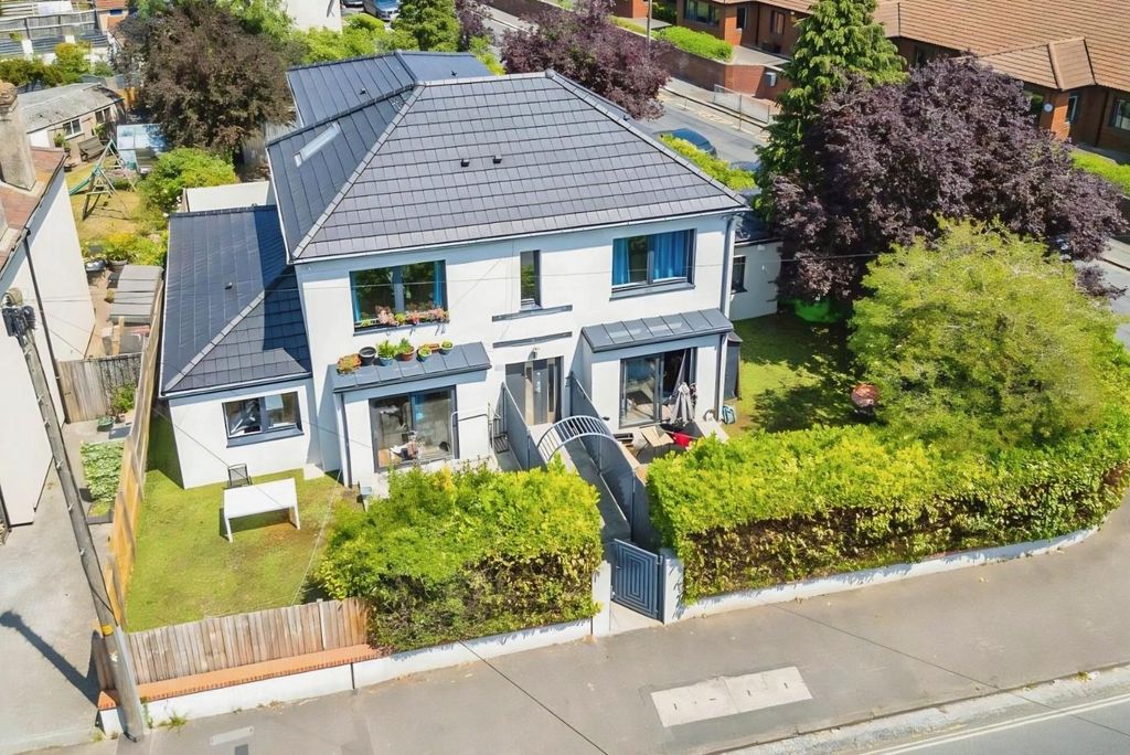 Property photo 1 of 43 bae86d89-107387_34032252_Img_00_0000.Jpeg