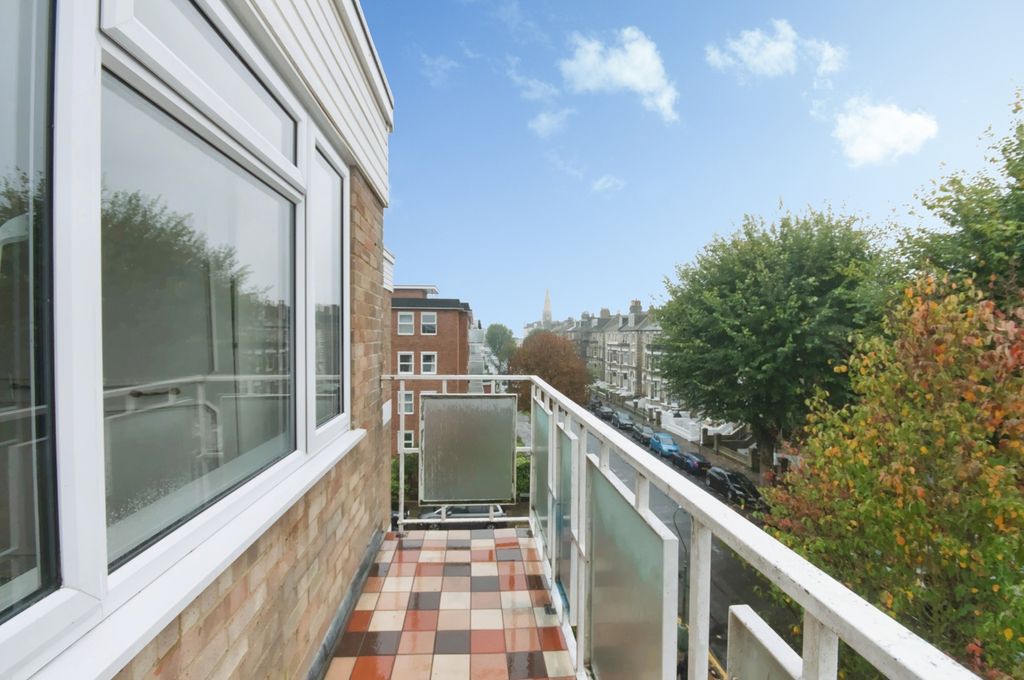 Property photo 2 of 8 Pbox-Img.Jpg