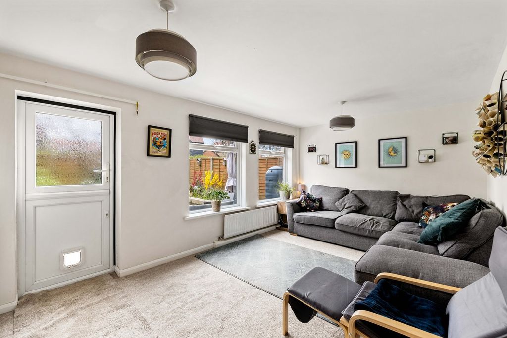 Property photo 2 of 13