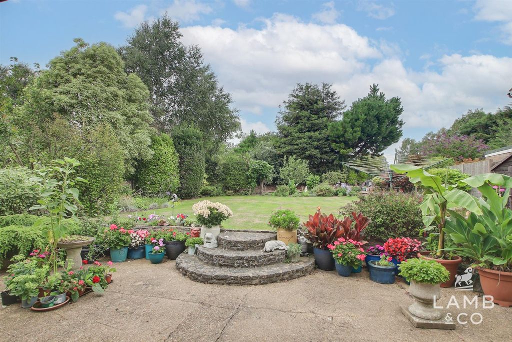 Property photo 2 of 30