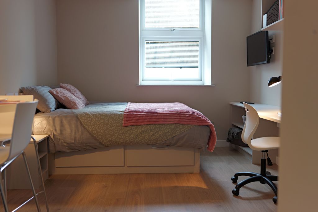 Property photo 3 of 11