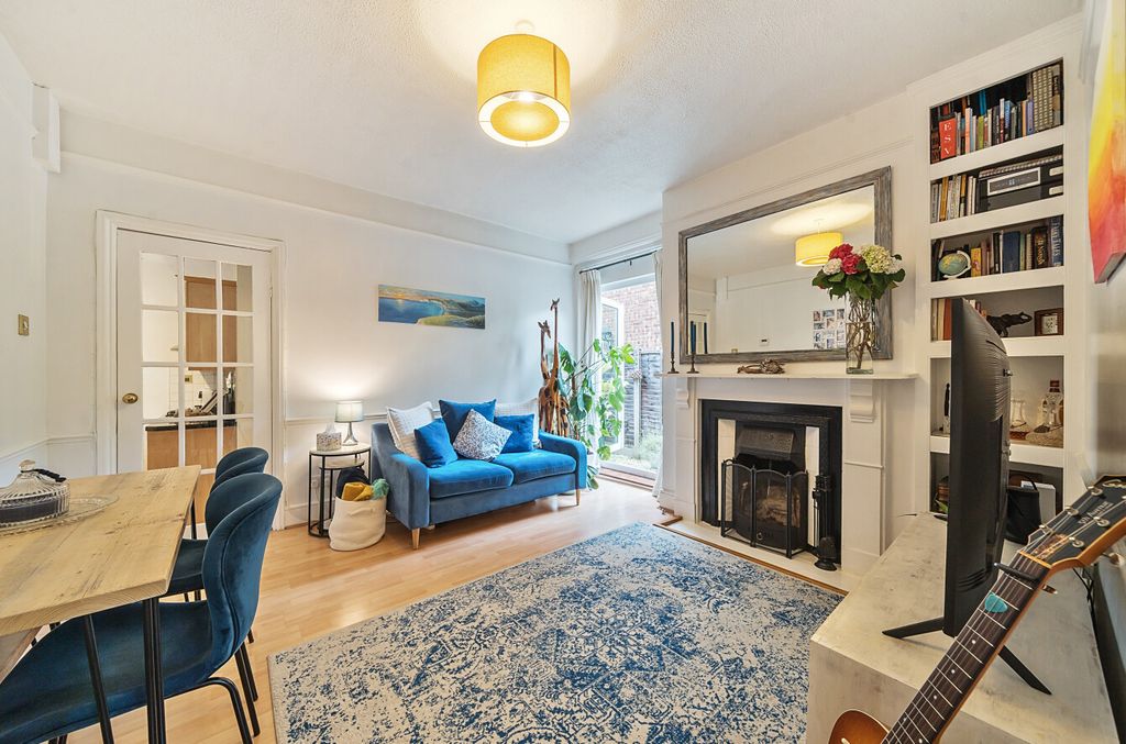 Property photo 3 of 25 1328272-8-6887B55...