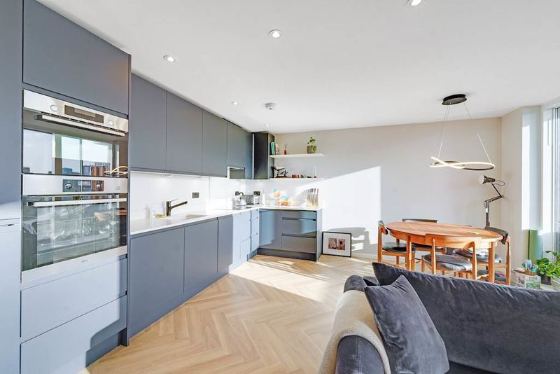 Property photo 3 of 15 Photo 2