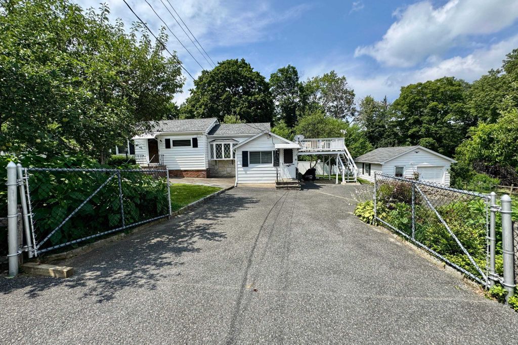 Property photo 2 of 27 <Alttext/>