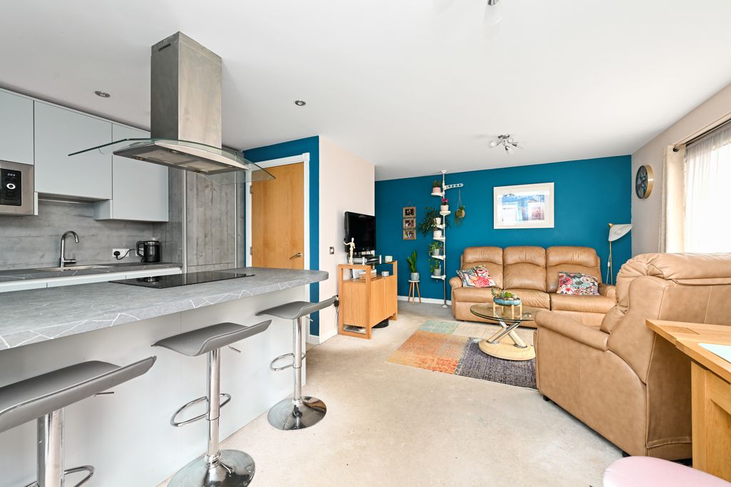 Property photo 2 of 19 Property Image 2