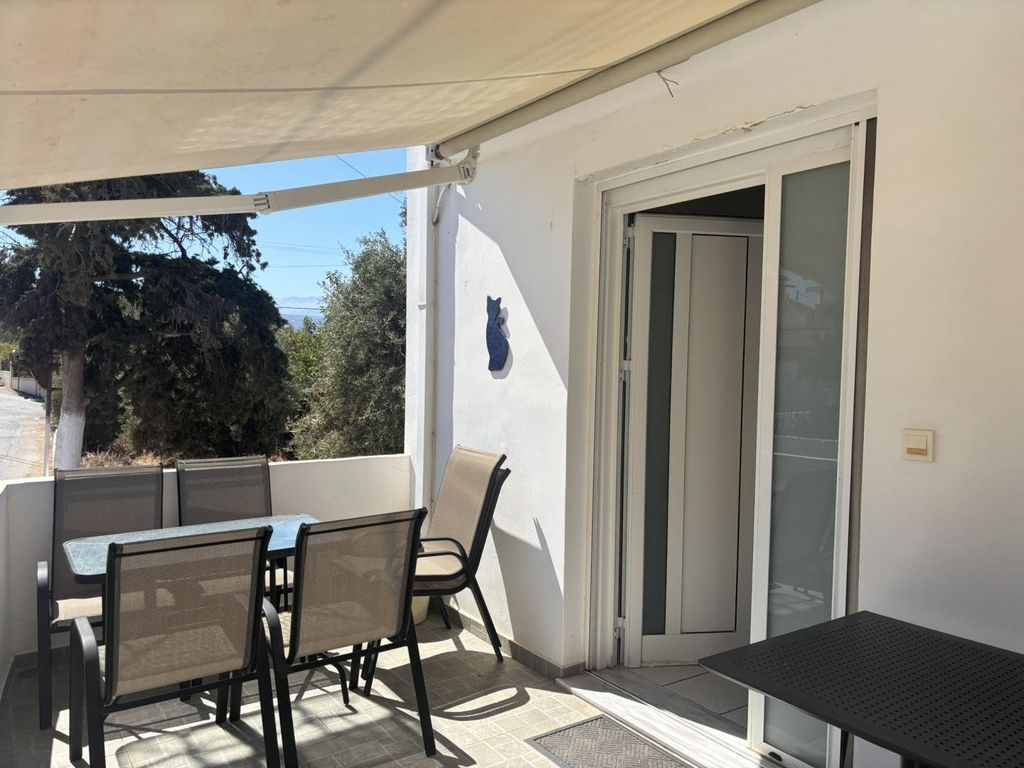 Property photo 1 of 16 Cozy Little House In Akrotiri For Sale