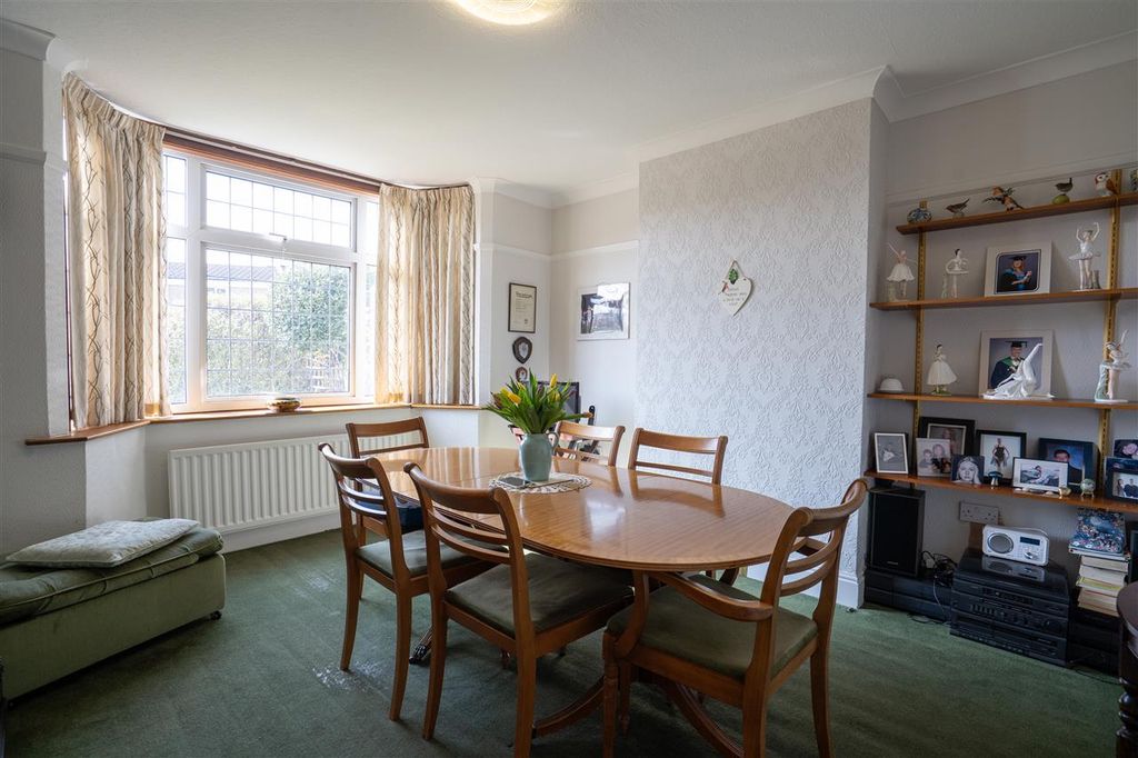 Property photo 2 of 15 Dining Room