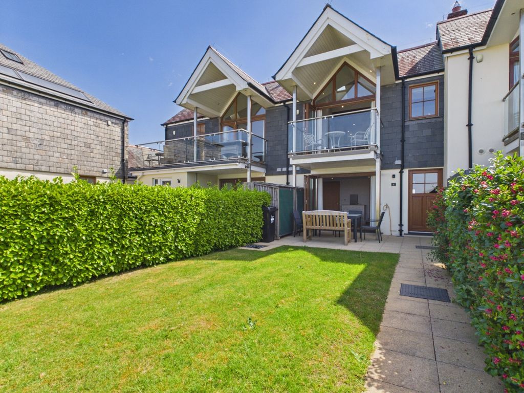 Property photo 1 of 17 5173010