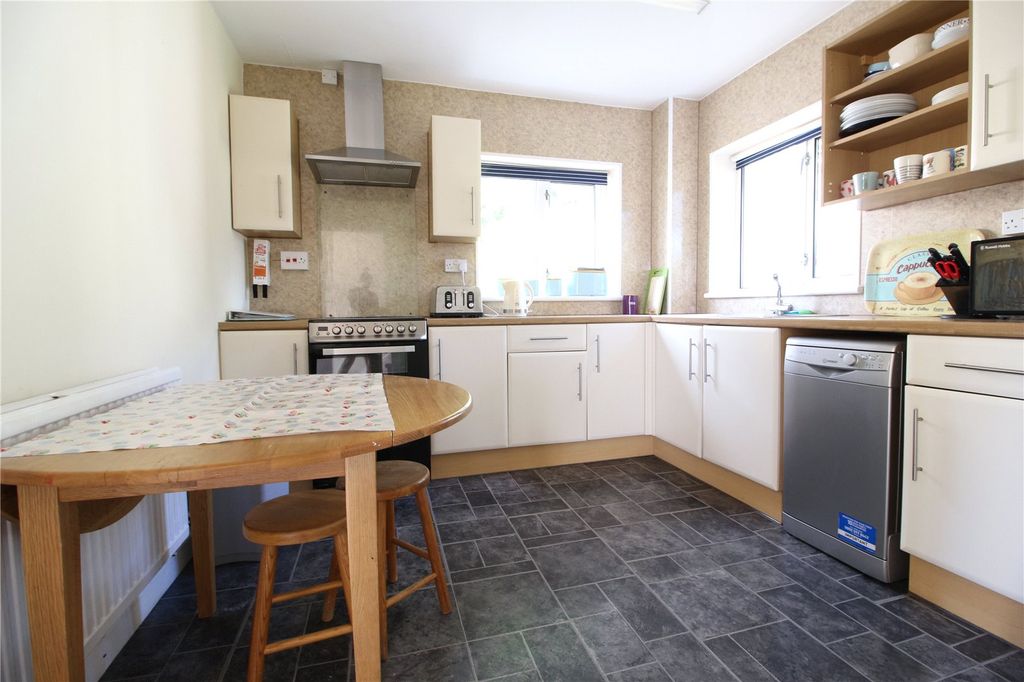 Property photo 3 of 14 Picture No. 21