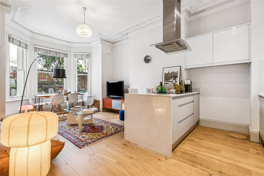 Property photo 1 of 9 Picture No. 15