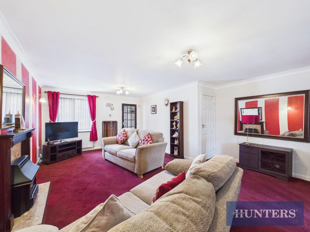 Property photo 3 of 16 Cam03463G0-Pr0153-Still014.Jpg