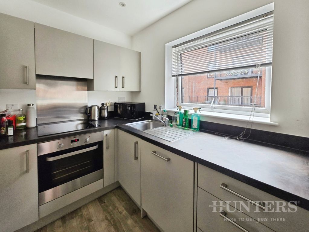 Property photo 3 of 17 Pbox-Img.Jpg