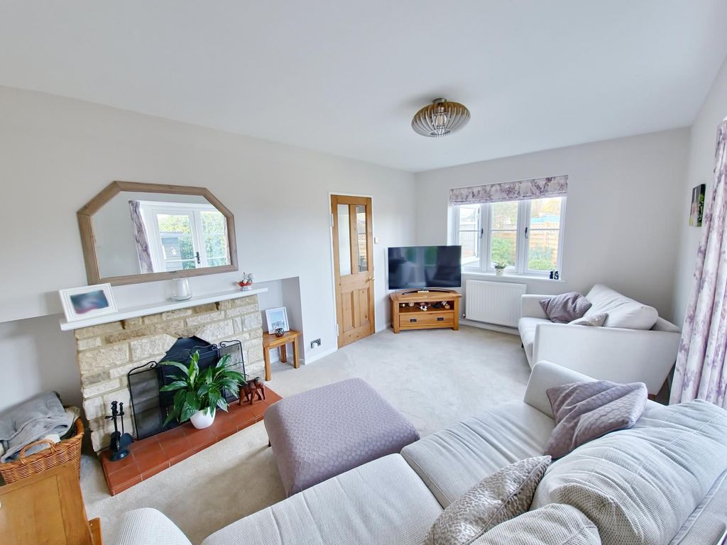 Property photo 3 of 27 A67698d7Ca3d806Ae3B9d266Faa1c4c0Af852c2d_Thmb_lg1