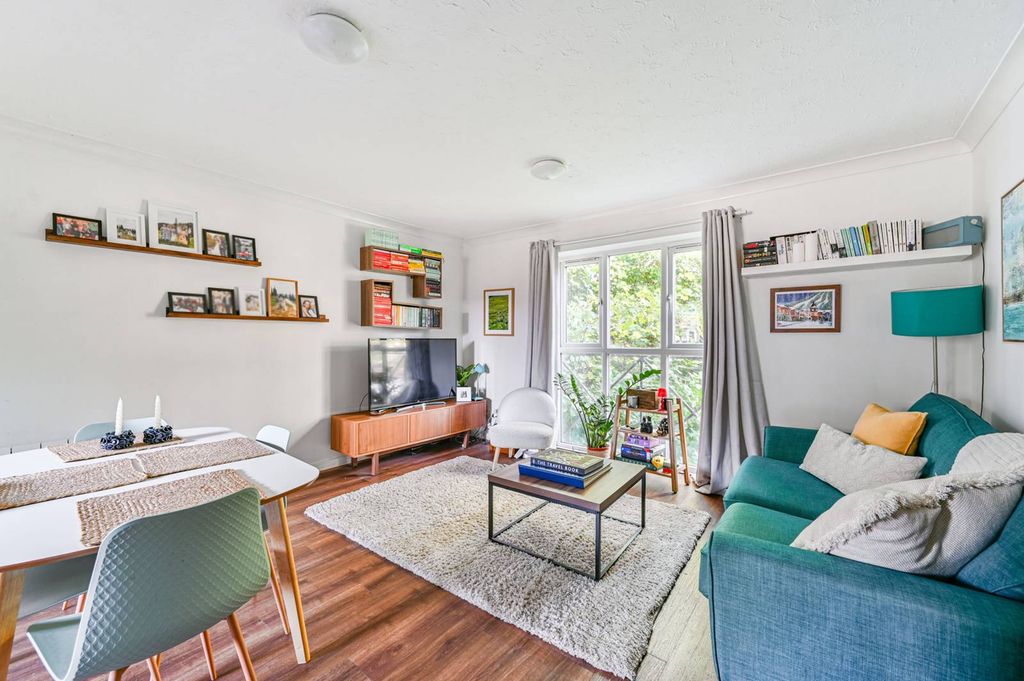 Property photo 2 of 14