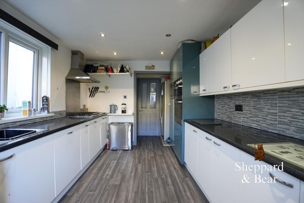 Property photo 2 of 30 Dsc01738.Jpg