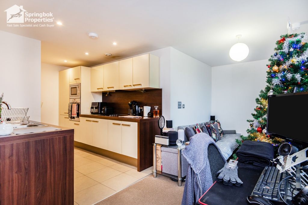 Property photo 3 of 10 Image 2