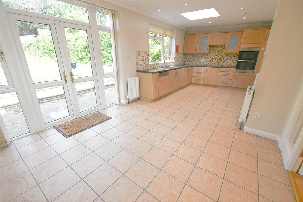 Property photo 2 of 14 Picture No. 03