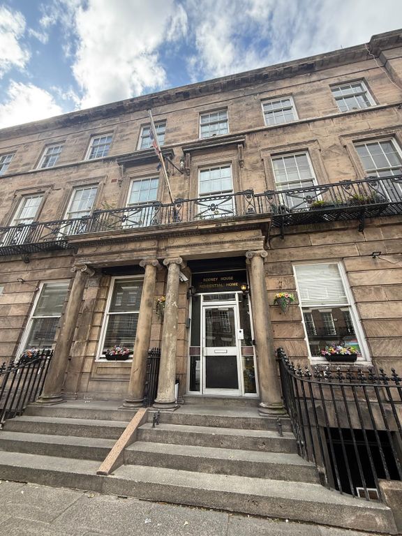 Property photo 3 of 7 Photo 3