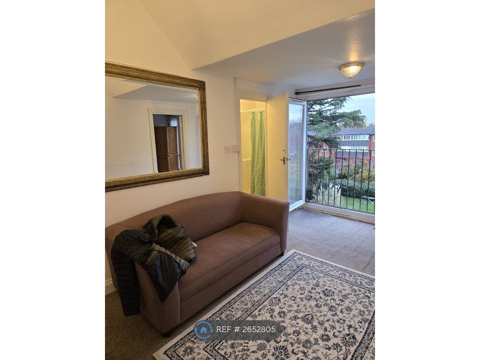 Property photo 3 of 28