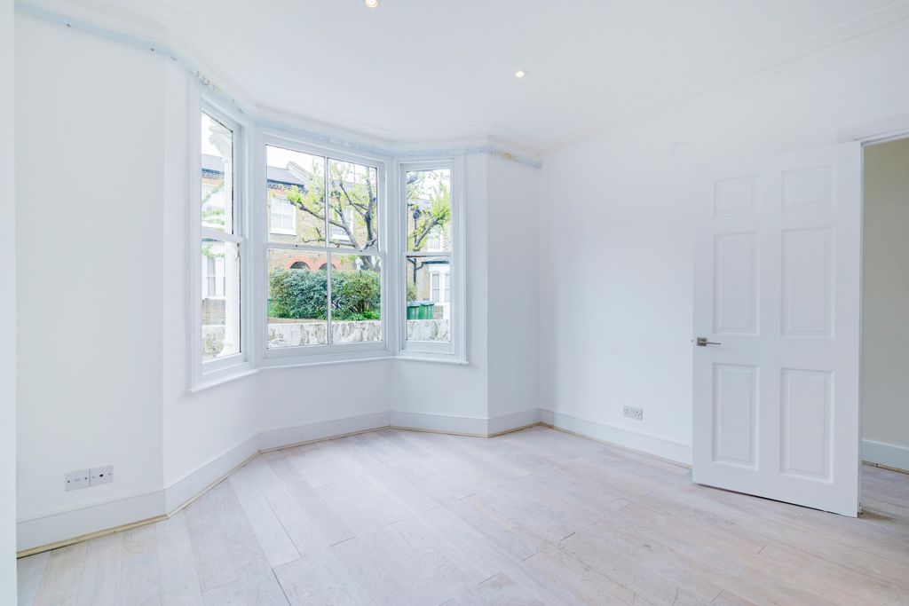 Property photo 1 of 9 Reception Room