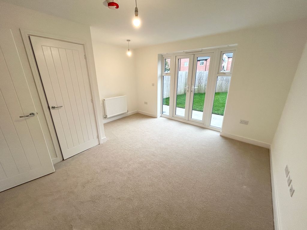 Property photo 2 of 19 Img_1373