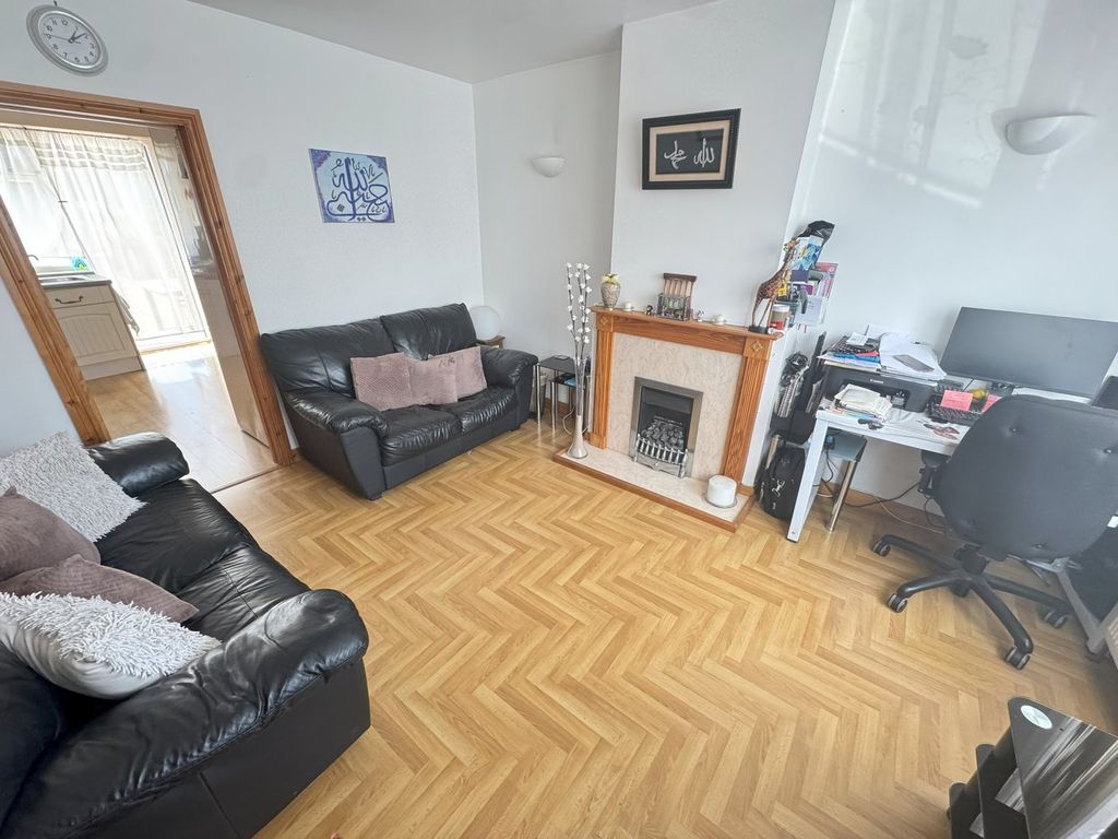 Property photo 2 of 15