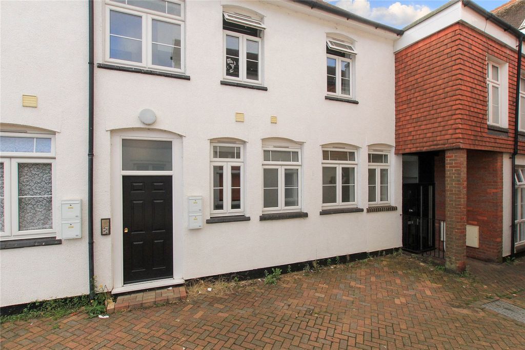 Property photo 1 of 6 Front