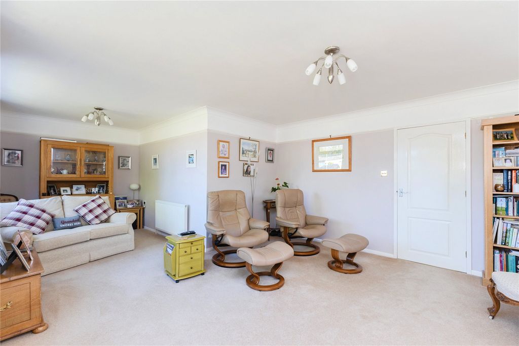 Property photo 2 of 26 Picture No. 02
