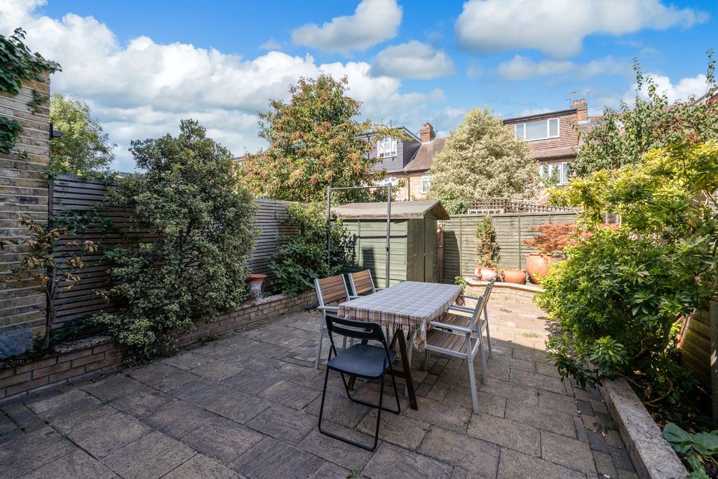 Property photo 2 of 16 Picture No. 03