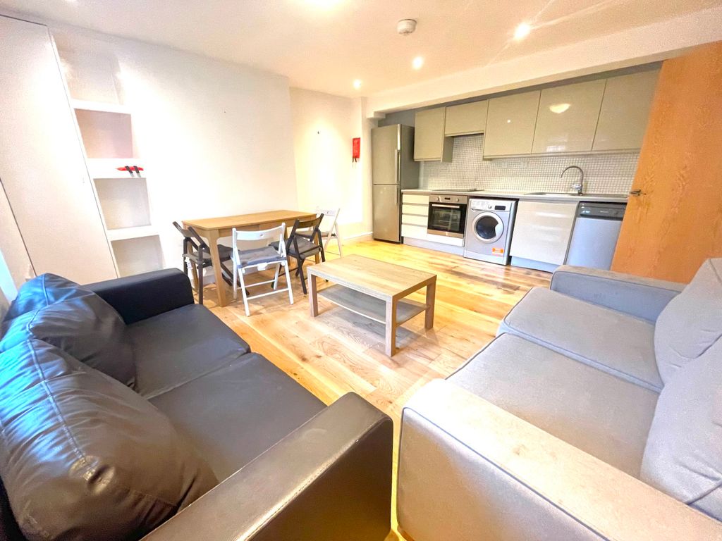 Property photo 2 of 23