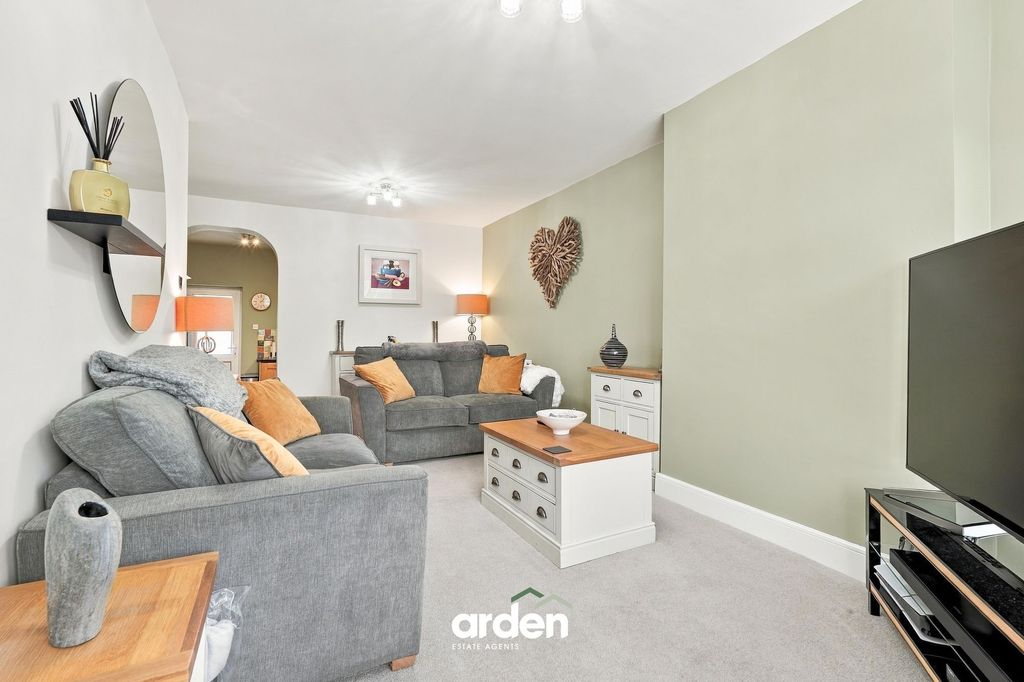 Property photo 2 of 16