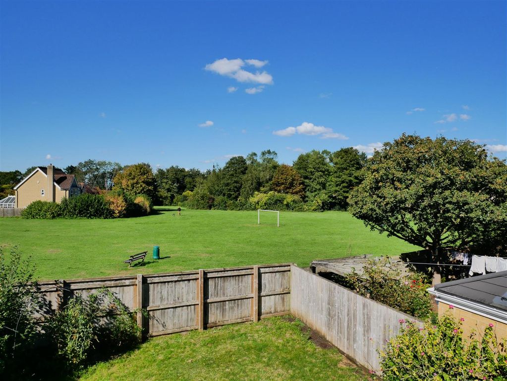 Property photo 2 of 21 P1470026.Jpg