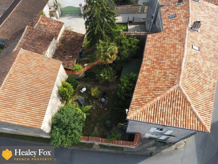 Property photo 3 of 38