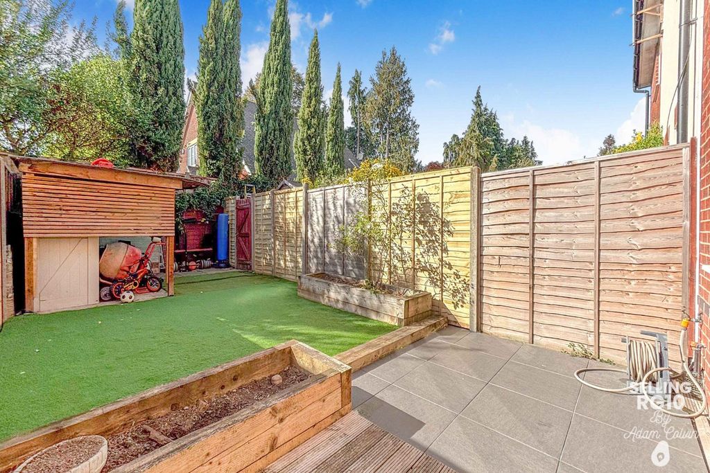 Property photo 2 of 18 5561735