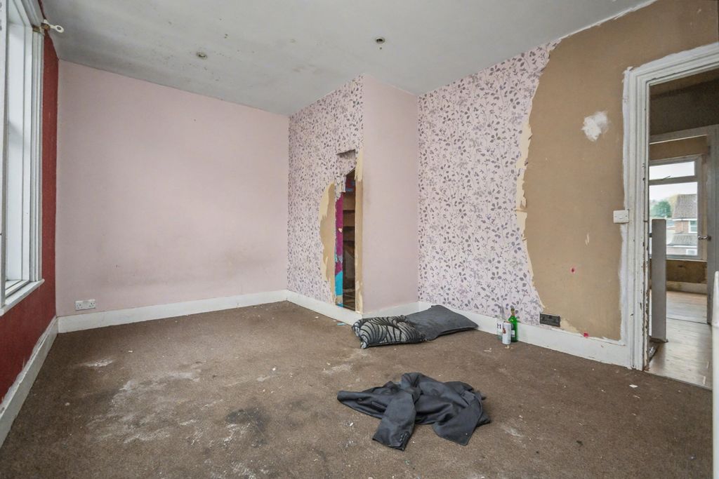 Property photo 3 of 22 20251213045036_243A0622_Uiu50.Jpg