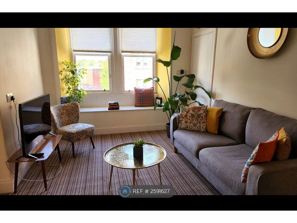 Property photo 1 of 15 Living Room