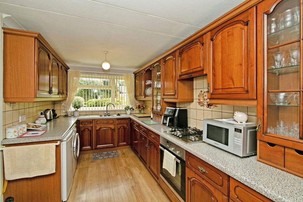 Property photo 3 of 13 Pbox-Img.Jpg