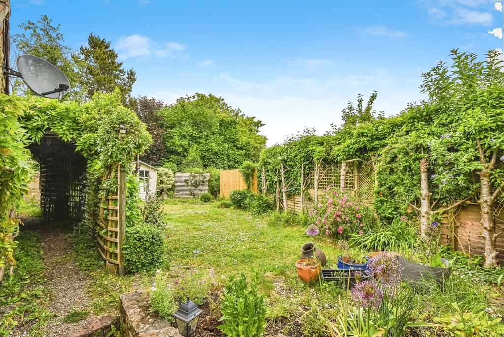 Property photo 3 of 17