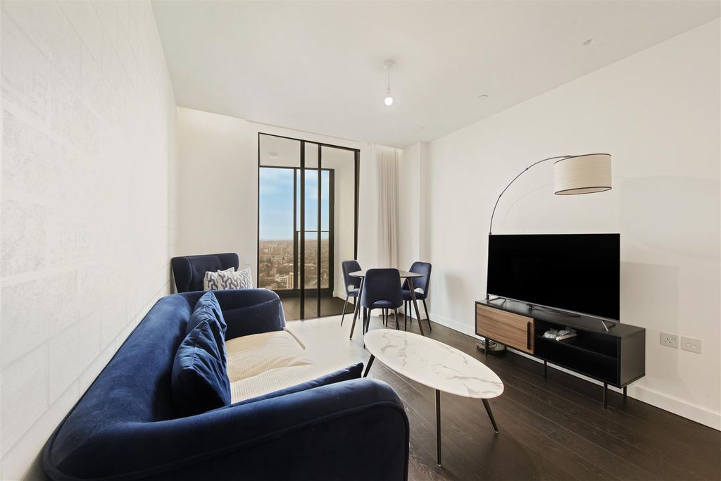 Property photo 2 of 15 Flat 3404, 67 Bondway - Gvmu7Nhbimcdbjjtzgpb.Jpg