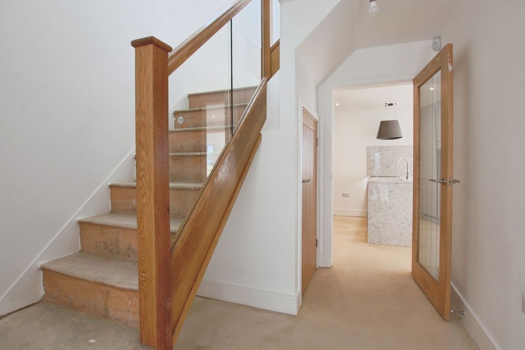 Property photo 2 of 34 4314112