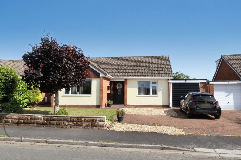 Property photo 1 of 37