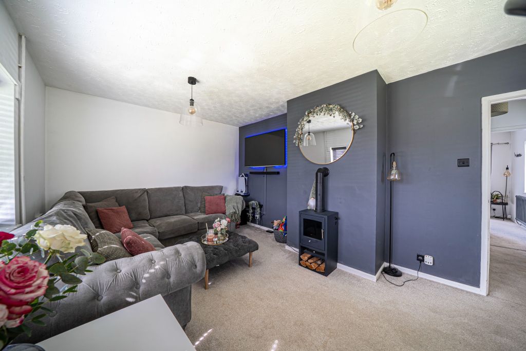 Property photo 3 of 24