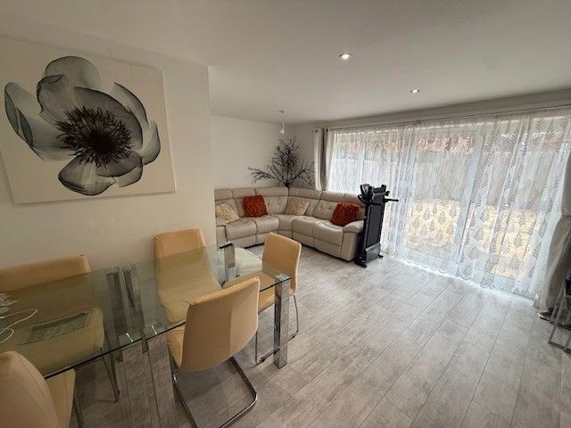 Property photo 3 of 17 Image