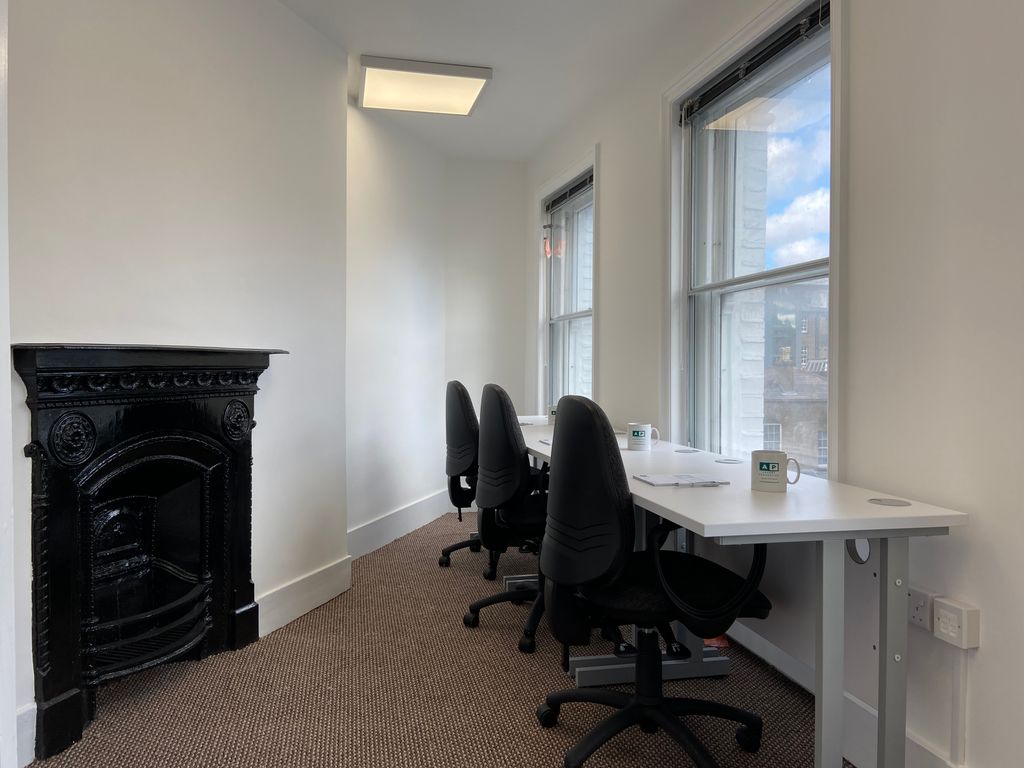 Property photo 3 of 4