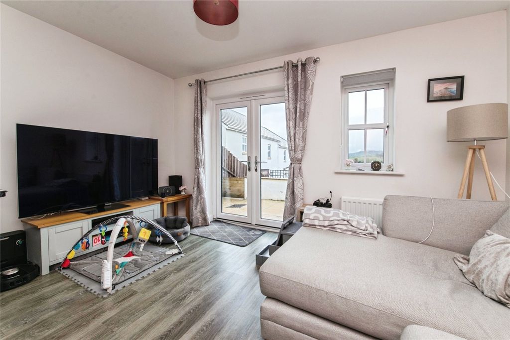 Property photo 2 of 15 Picture No. 07