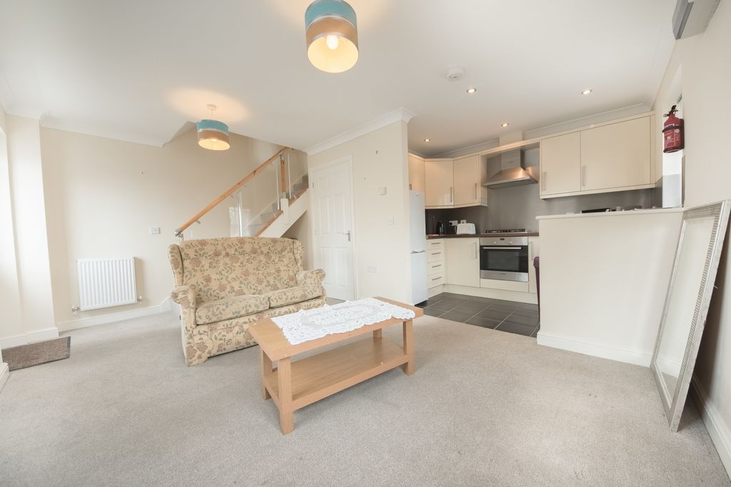 Property photo 1 of 7 Lounge/Kitchen