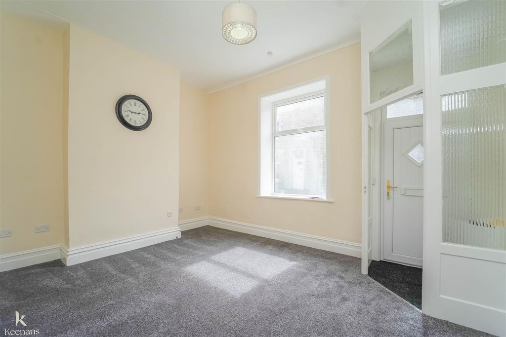 Property photo 3 of 17 Untitled-05484.Jpg