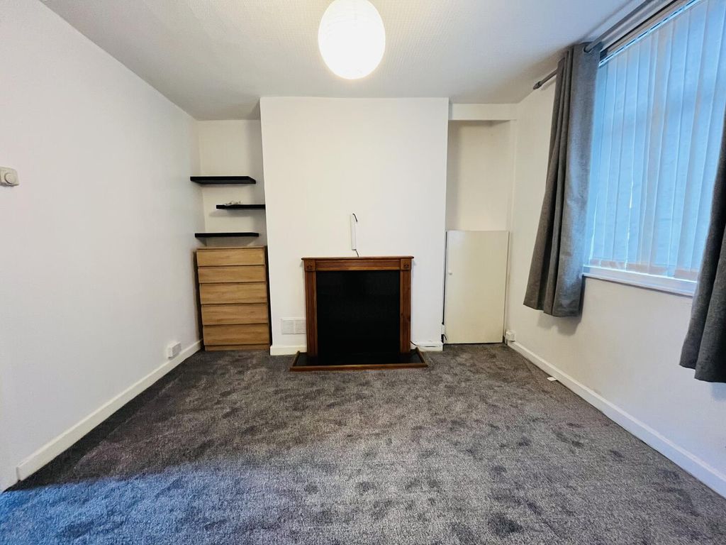 Property photo 2 of 15 Living Room