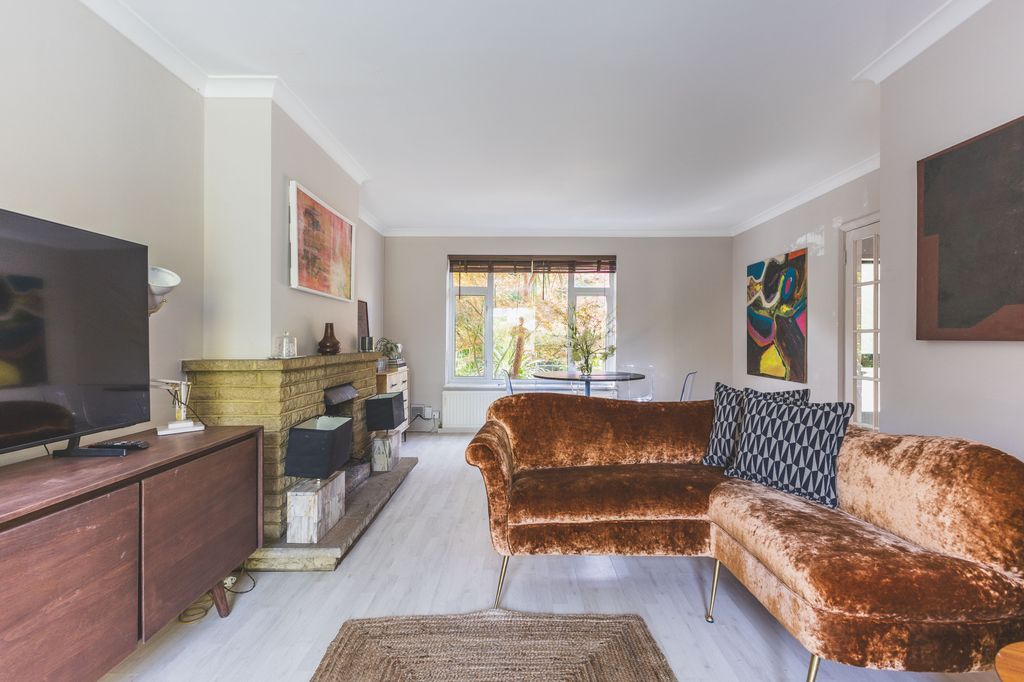 Property photo 1 of 38